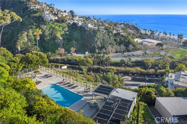 21692 Ocean Vista Drive, Laguna Beach CA: https://media.crmls.org/medias/ed4e8dbe-9c4e-4ce5-acaa-5df664f4b6a0.jpg