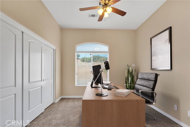 Detail Gallery Image 11 of 20 For 10925 Sage St, Oak Hills,  CA 92344 - 5 Beds | 3/1 Baths