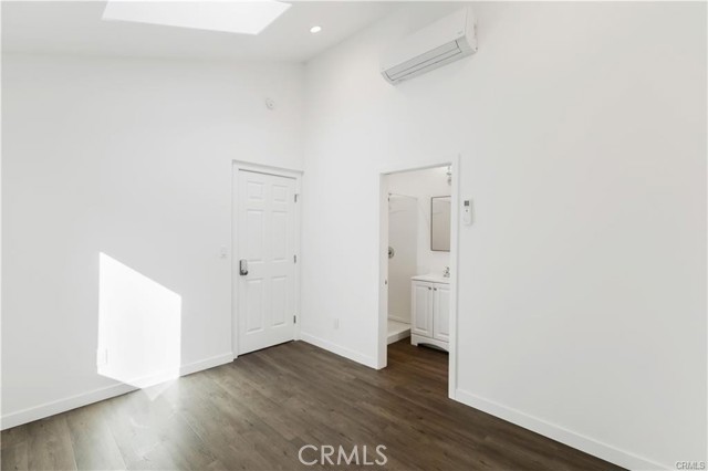 Detail Gallery Image 17 of 18 For 552 N Cambridge St, Orange,  CA 92867 - – Beds | – Baths