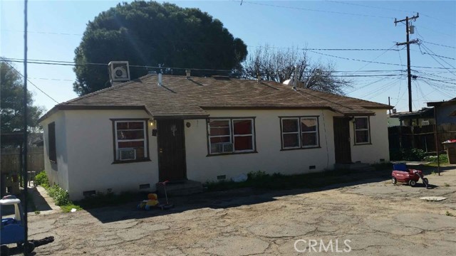 1917 Pacific Street, Bakersfield CA: https://media.crmls.org/medias/ed4f5bc3-ee85-49f5-b1cc-8451e47883b9.jpg
