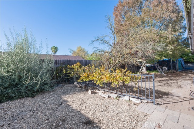 Detail Gallery Image 12 of 16 For 419 Cherokee Ct, Paso Robles,  CA 93446 - 3 Beds | 2 Baths