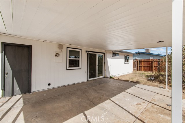 16245 Pine Street, Hesperia CA: https://media.crmls.org/medias/ed506de6-16e8-4466-8da4-4a442873e8ea.jpg