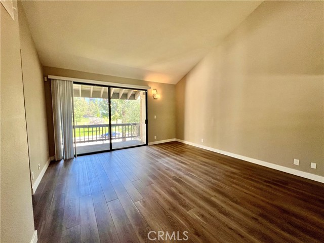 Detail Gallery Image 22 of 34 For 21730 Marylee St #27,  Woodland Hills,  CA 91367 - 3 Beds | 2/1 Baths