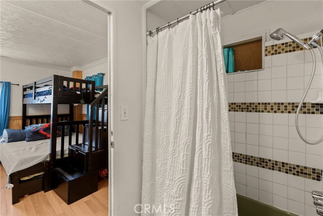 36200 Paradise Ranch Road, Castaic CA: https://media.crmls.org/medias/ed5124d7-e3c5-450d-b23a-12eff780fef6.jpg