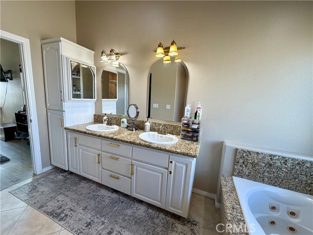 Detail Gallery Image 22 of 29 For 9725 Susan Ave, California City,  CA 93505 - 3 Beds | 2/1 Baths
