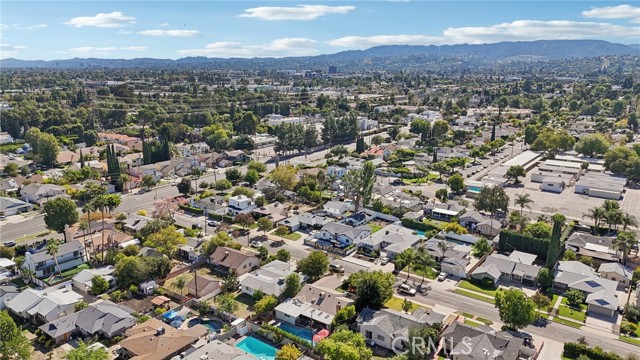 18937 Sylvan Street photo 57