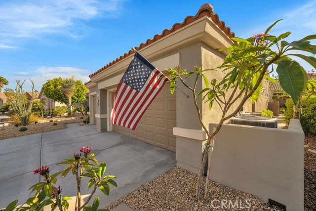 Detail Gallery Image 9 of 51 For 78385 Palm Tree Ave, Palm Desert,  CA 92211 - 2 Beds | 2 Baths