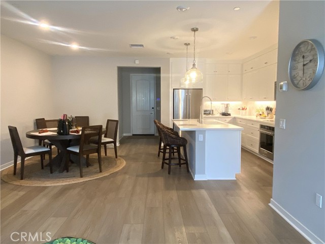 Detail Gallery Image 2 of 22 For 187 Capistrano Dr #187,  Ventura,  CA 93004 - 3 Beds | 2 Baths