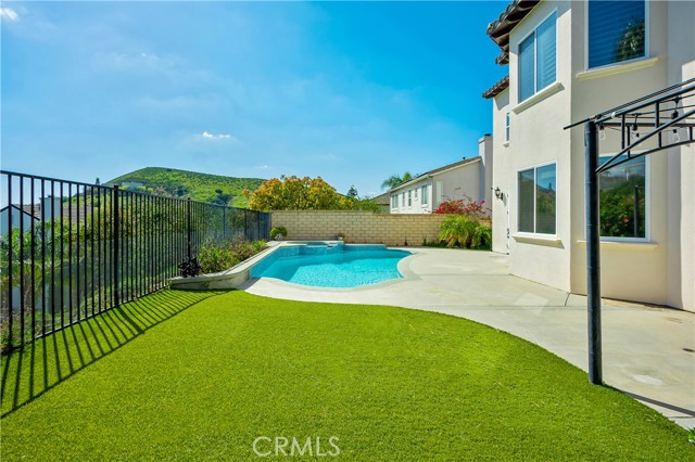 Detail Gallery Image 6 of 64 For 5474 Sunlight St, Simi Valley,  CA 93063 - 6 Beds | 4 Baths