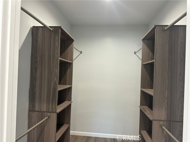 Detail Gallery Image 7 of 22 For 15522 Tupper St, North Hills,  CA 91343 - 2 Beds | 2 Baths