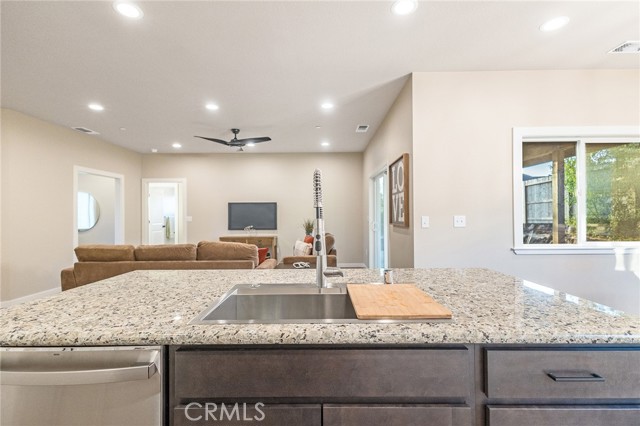 Detail Gallery Image 21 of 57 For 1491 Country Oak Dr, Paradise,  CA 95969 - 3 Beds | 2/1 Baths