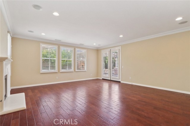 27 Antique Rose, Irvine CA: https://media.crmls.org/medias/ed52ef83-67cf-4478-b107-478721062ed5.jpg