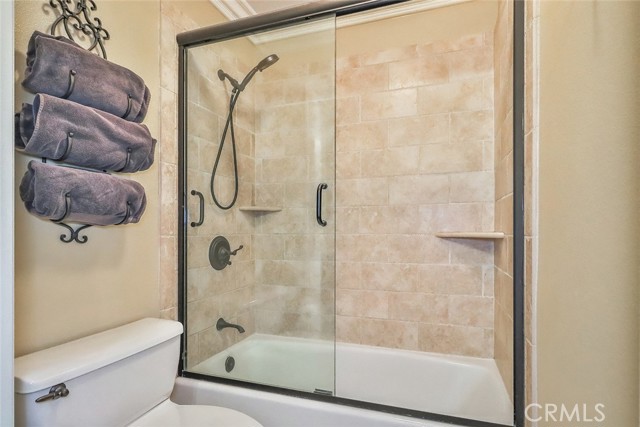 3220 Versaille Court, Thousand Oaks CA: https://media.crmls.org/medias/ed5322c1-0f72-401b-a8bb-031ddf2f34f5.jpg