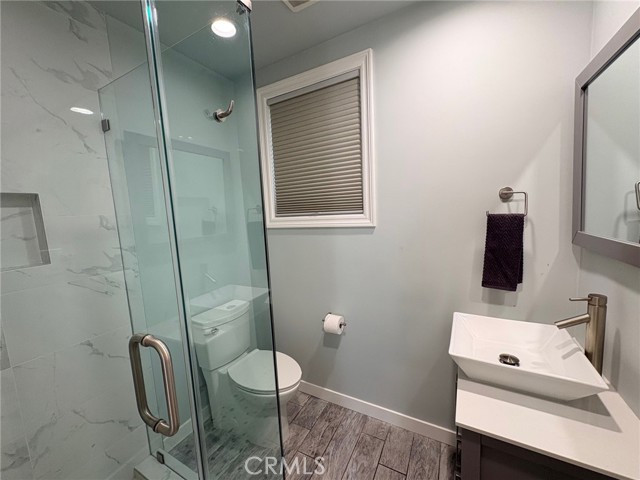 Detail Gallery Image 9 of 27 For 7502 Balcom, Reseda,  CA 91335 - 3 Beds | 2 Baths