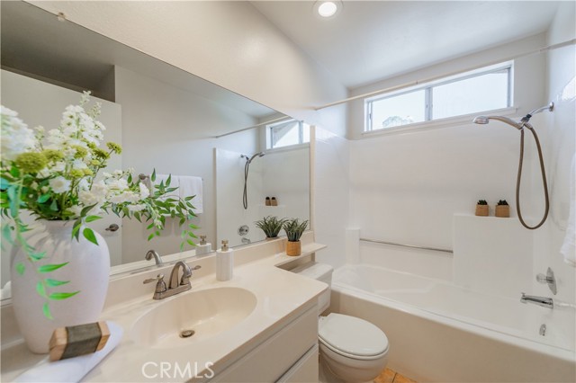 Detail Gallery Image 15 of 19 For 59 via Honrado, Rancho Santa Margarita,  CA 92688 - 2 Beds | 2 Baths