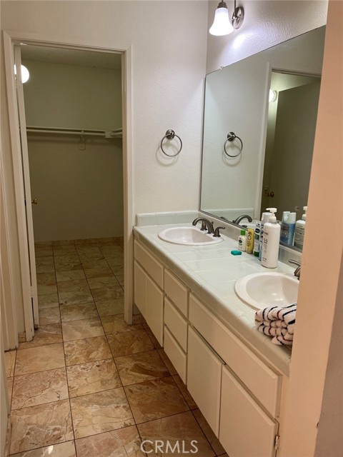 Detail Gallery Image 5 of 17 For 36 Acorn, Irvine,  CA 92604 - 2 Beds | 2 Baths