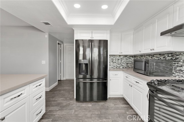 Detail Gallery Image 18 of 56 For 19213 Symeron Rd, Apple Valley,  CA 92307 - 3 Beds | 2/1 Baths