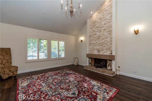 Image 4 of 44 For 1609 Fairview Drive