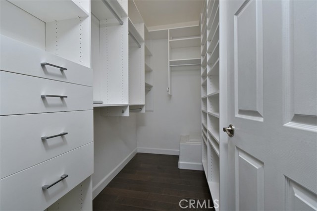 Detail Gallery Image 17 of 23 For 4230 Colfax Ave #201,  Studio City,  CA 91604 - 2 Beds | 2 Baths