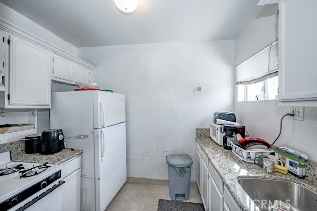 Detail Gallery Image 15 of 26 For 6228 S Fairfax Ave, Ladera Heights,  CA 90056 - – Beds | – Baths