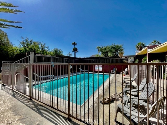 Image 14 of 15 For 68460 Kings Road 1