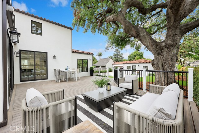 2174 Melville Drive, San Marino CA: https://media.crmls.org/medias/ed58f816-dc7a-4fbc-85d1-b5ad3e215bef.jpg