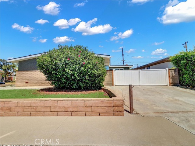 2310 W 169th Place, Torrance CA: https://media.crmls.org/medias/ed592e33-a630-4828-bdf5-da9db64fbe09.jpg