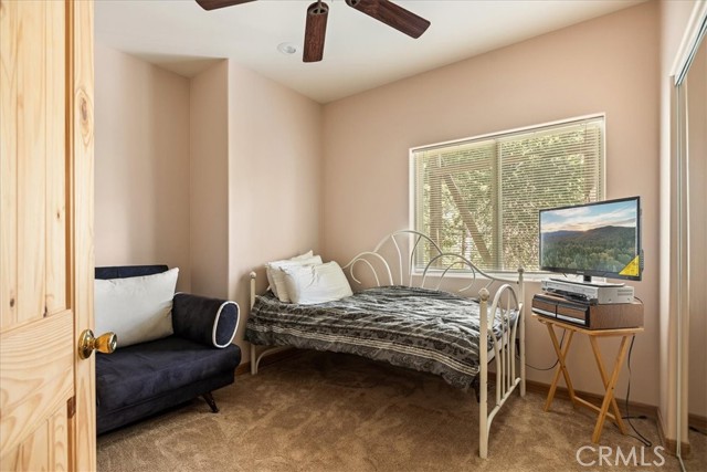 Detail Gallery Image 23 of 25 For 1053 Lausanne Dr, Crestline,  CA 92325 - 3 Beds | 2/1 Baths