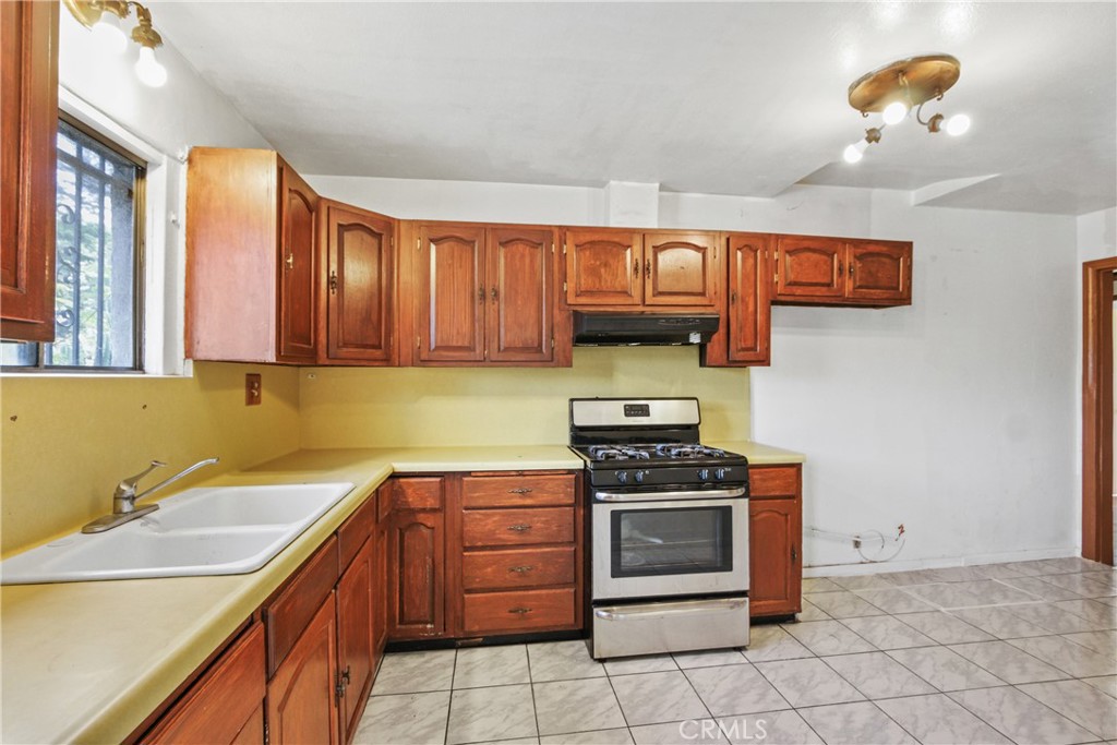 Ed5c0443 7089 468a A44f 543303f3201b