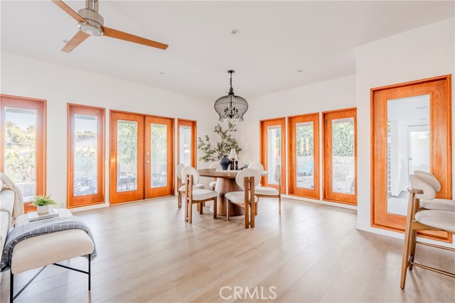 Detail Gallery Image 12 of 35 For 2207 Golden Cir, Newport Beach,  CA 92660 - 4 Beds | 2/1 Baths