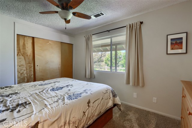 Detail Gallery Image 13 of 42 For 50986 Road 632, Oakhurst,  CA 93644 - 3 Beds | 2 Baths