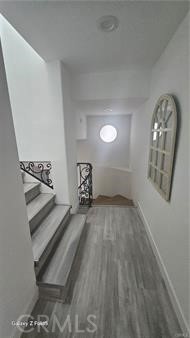 Detail Gallery Image 13 of 16 For 9662 Cabanas, Tujunga,  CA 91042 - 3 Beds | 3 Baths