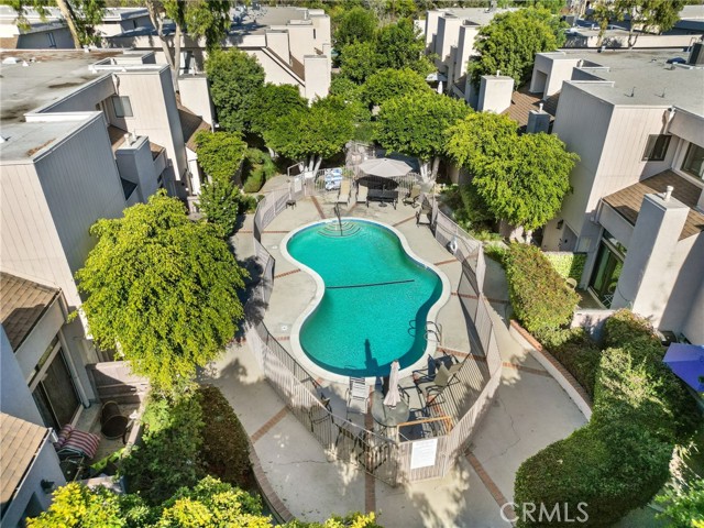 Detail Gallery Image 20 of 27 For 15173 Magnolia Bld #D,  Sherman Oaks,  CA 91403 - 3 Beds | 3 Baths