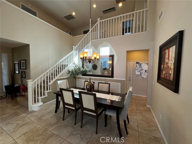 Detail Gallery Image 6 of 36 For 35429 Saddle Hill, Lake Elsinore,  CA 92532 - 4 Beds | 3 Baths