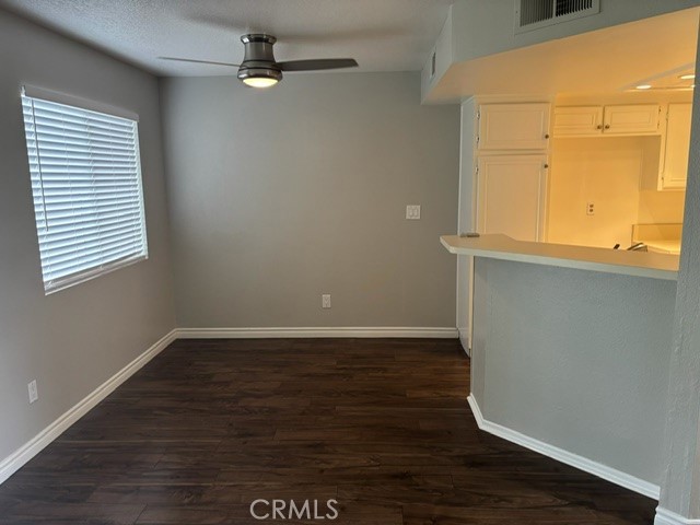 Detail Gallery Image 7 of 17 For 2608 Avenida Del Vista #102,  Corona,  CA 92882 - 1 Beds | 1 Baths