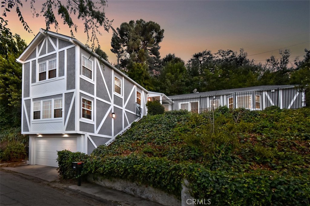 3753 Berry DriveStudio City img 28