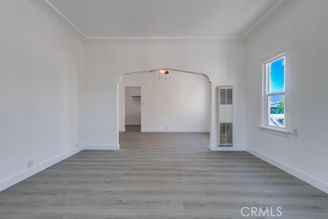 1009 Coronado Avenue, Long Beach CA: https://media.crmls.org/medias/ed5ed69d-cf4d-4ad5-9980-b5793168e6ce.jpg