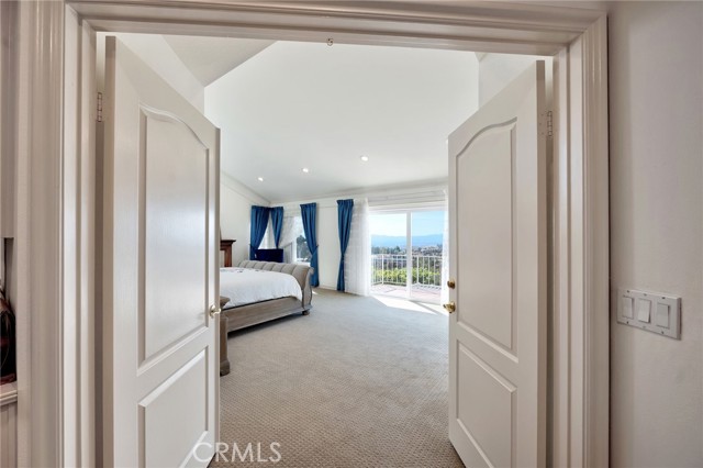 19654 Pine Valley Way, Porter Ranch CA: https://media.crmls.org/medias/ed5f1ff7-8007-4201-84a5-548f952af141.jpg