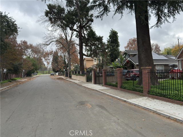 1610 Basler, Sacramento CA: https://media.crmls.org/medias/ed5f918a-ddec-4992-9a35-599faac1f2ee.jpg