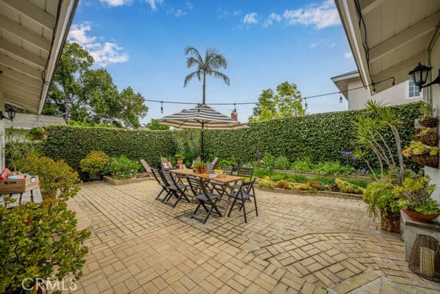 3650 Claremore Avenue, Long Beach CA: https://media.crmls.org/medias/ed602b86-62e4-447f-96bc-a649fbf4e037.jpg