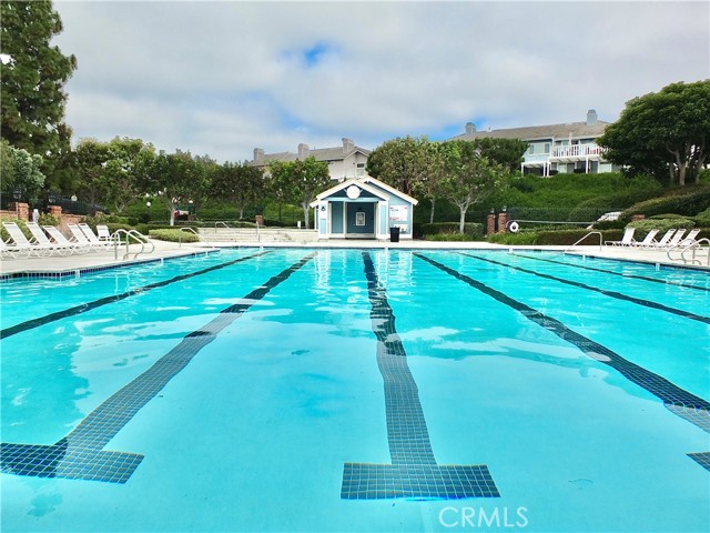 35 Bawley Street, Laguna Niguel CA: https://media.crmls.org/medias/ed603953-c5c0-4ec8-bebc-4a6854d69410.jpg