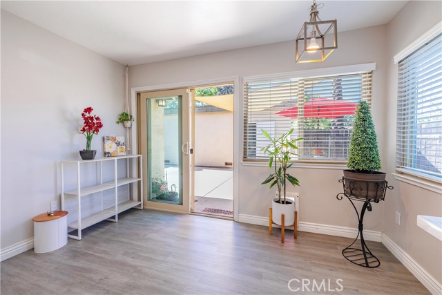 Detail Gallery Image 34 of 53 For 1422 Camelot Dr, Corona,  CA 92882 - 2 Beds | 1/1 Baths