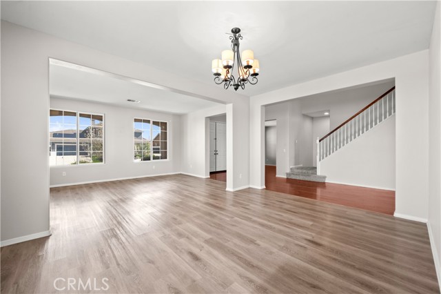 Detail Gallery Image 11 of 62 For 42437 71st, Lancaster,  CA 93536 - 5 Beds | 4 Baths