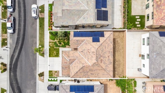 Detail Gallery Image 3 of 43 For 4852 S Jordan Ave, Ontario,  CA 91762 - 5 Beds | 3 Baths
