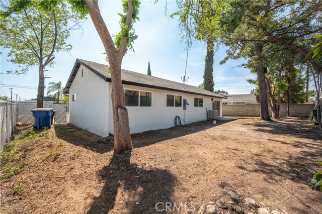 Detail Gallery Image 30 of 41 For 1437 E I St, Ontario,  CA 91764 - 4 Beds | 2 Baths