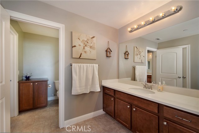 Detail Gallery Image 16 of 33 For 5572 Thoroughbred St, Oceanside,  CA 92057 - 4 Beds | 3/1 Baths