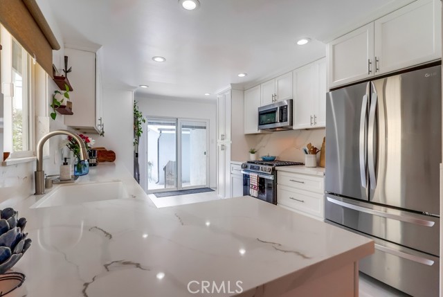 Image 11 of 49 For 3590 Myrtle Avenue