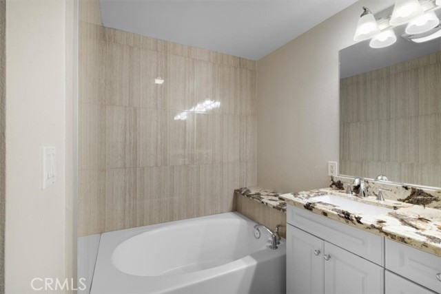 89 E Commonwealth Avenue, Alhambra CA: https://media.crmls.org/medias/ed6243d6-849f-465d-a5f1-4900bb6b30a7.jpg