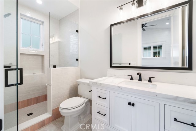 617 36th Street, Manhattan Beach, California 90266, 6 Bedrooms Bedrooms, ,6 BathroomsBathrooms,Residential,Sold,36th,SB22005152