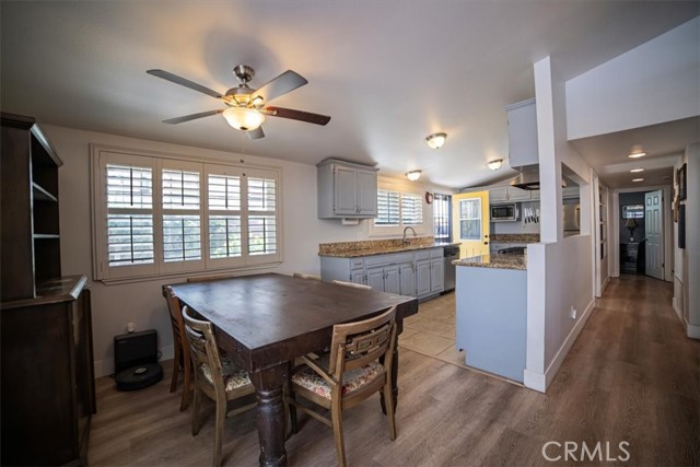 Detail Gallery Image 6 of 28 For 1913 W Beacon Ave, Anaheim,  CA 92804 - 5 Beds | 3 Baths